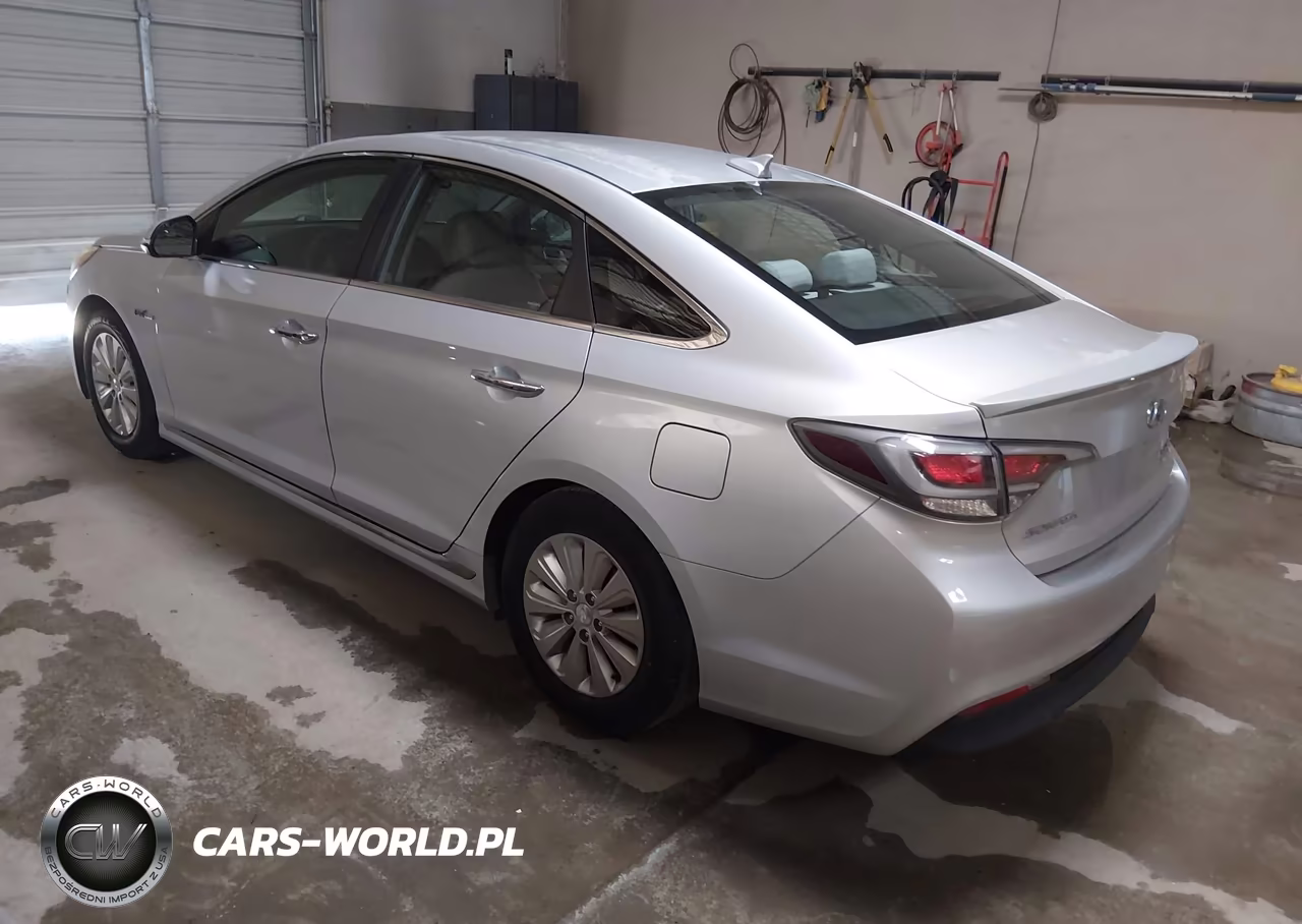 2016 Hyundai Sonata Hybrid Se VIN:KMHE24L14GA040447 - 3