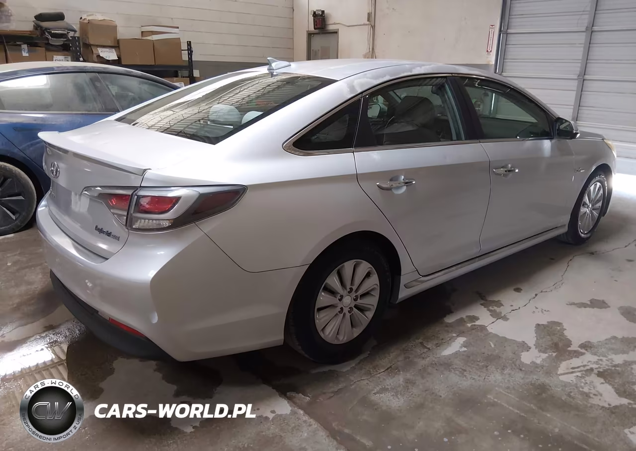 2016 Hyundai Sonata Hybrid Se VIN:KMHE24L14GA040447 - 4
