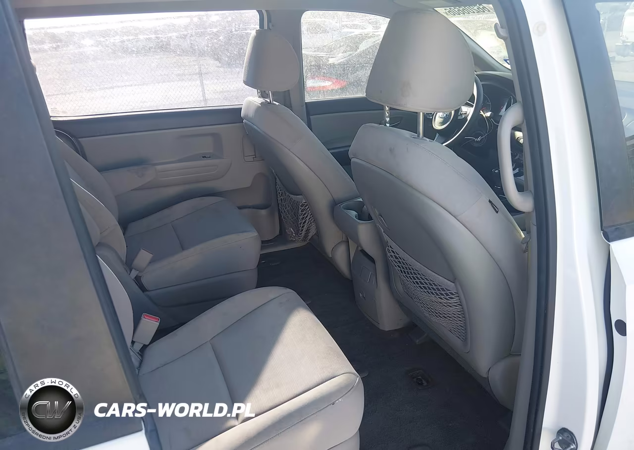 2015 Kia Sedona L VIN:KNDMA5C10F6026300 - 8