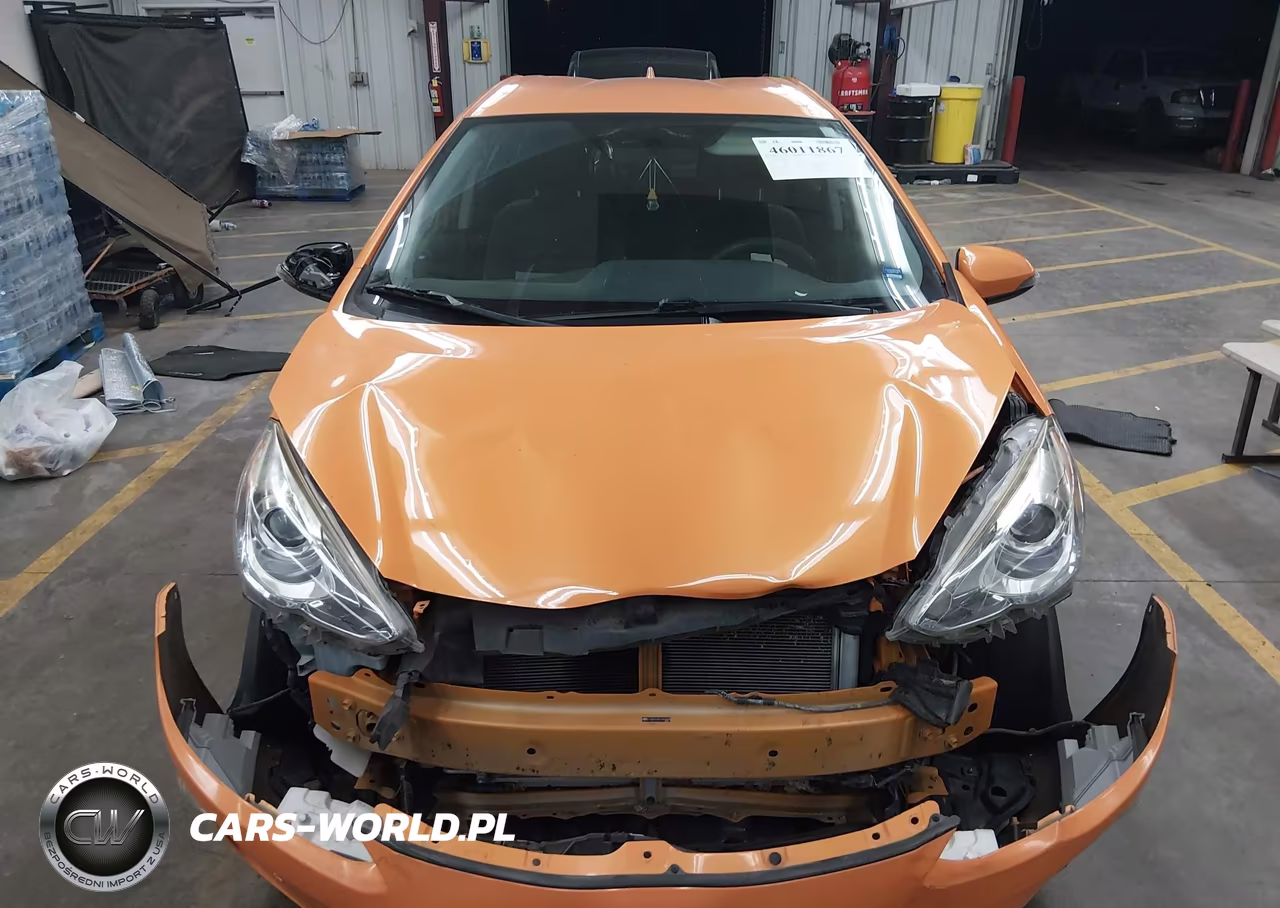 2015 Toyota Prius C Two VIN:JTDKDTB35F1092828 - 11