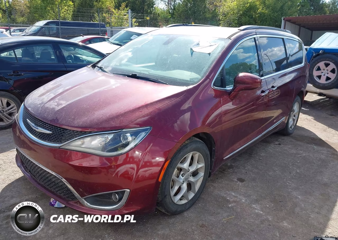 2017 Chrysler Pacifica Touring-L VIN:2C4RC1BG7HR734649 - 2