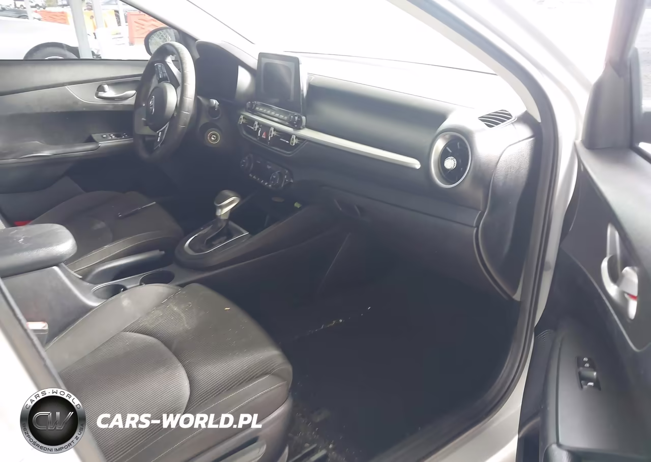 2019 Kia Forte Lxs VIN:3KPF24AD5KE125440 - 5