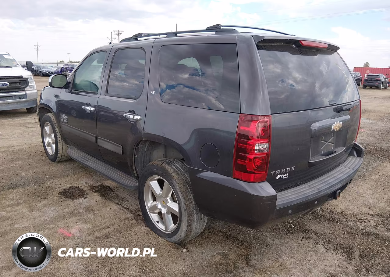 2010 Chevrolet Tahoe Lt VIN:1GNUCBE04AR267921 - 3