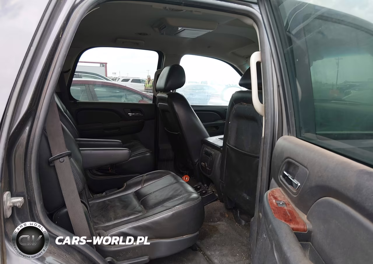 2010 Chevrolet Tahoe Lt VIN:1GNUCBE04AR267921 - 8