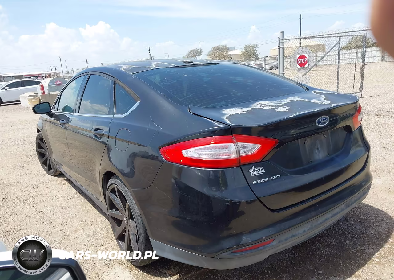 2013 Ford Fusion S VIN:3FA6P0G76DR133205 - 3