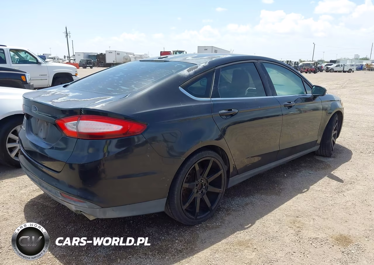 2013 Ford Fusion S VIN:3FA6P0G76DR133205 - 4