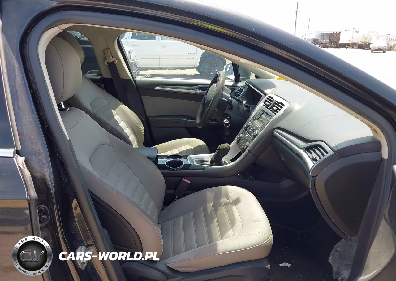 2013 Ford Fusion S VIN:3FA6P0G76DR133205 - 5