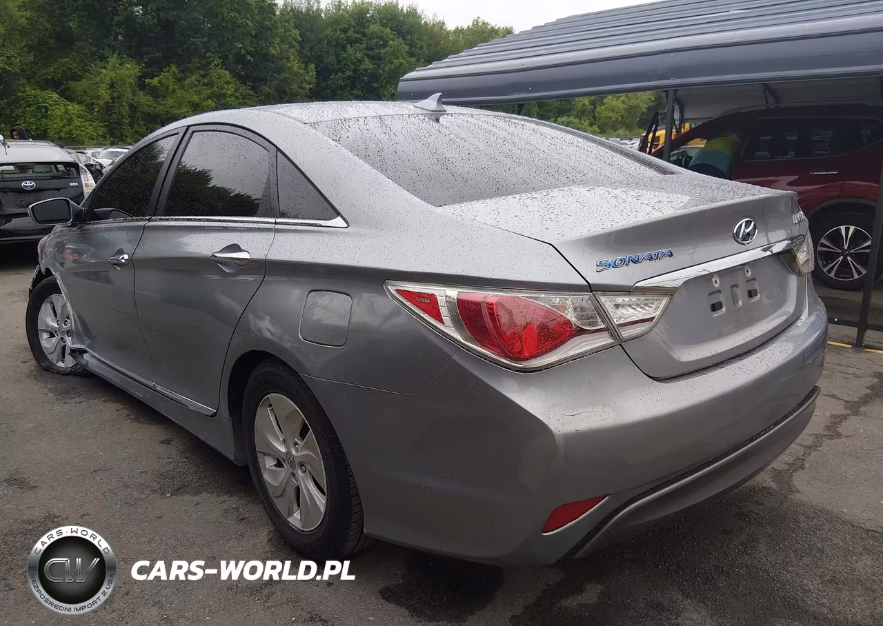 2015 Hyundai Sonata Hybrid VIN:KMHEC4A4XFA139279 - 3