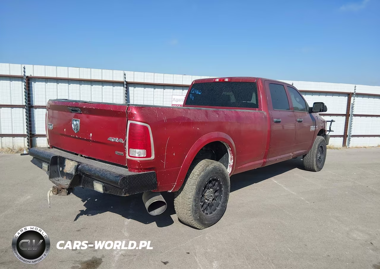 2015 Ram 2500 Tradesman VIN:3C6UR5HLXFG679614 - 4