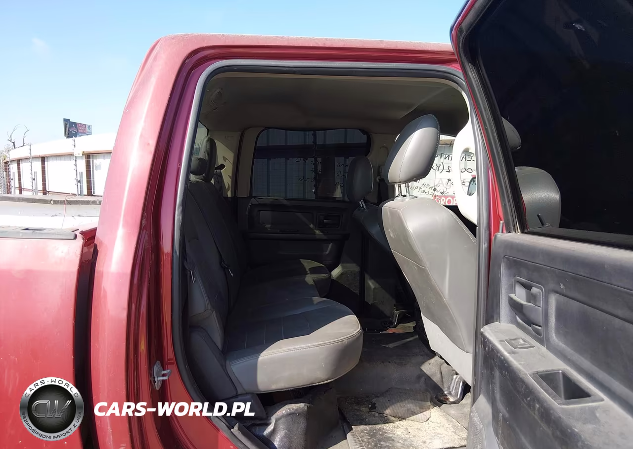 2015 Ram 2500 Tradesman VIN:3C6UR5HLXFG679614 - 8