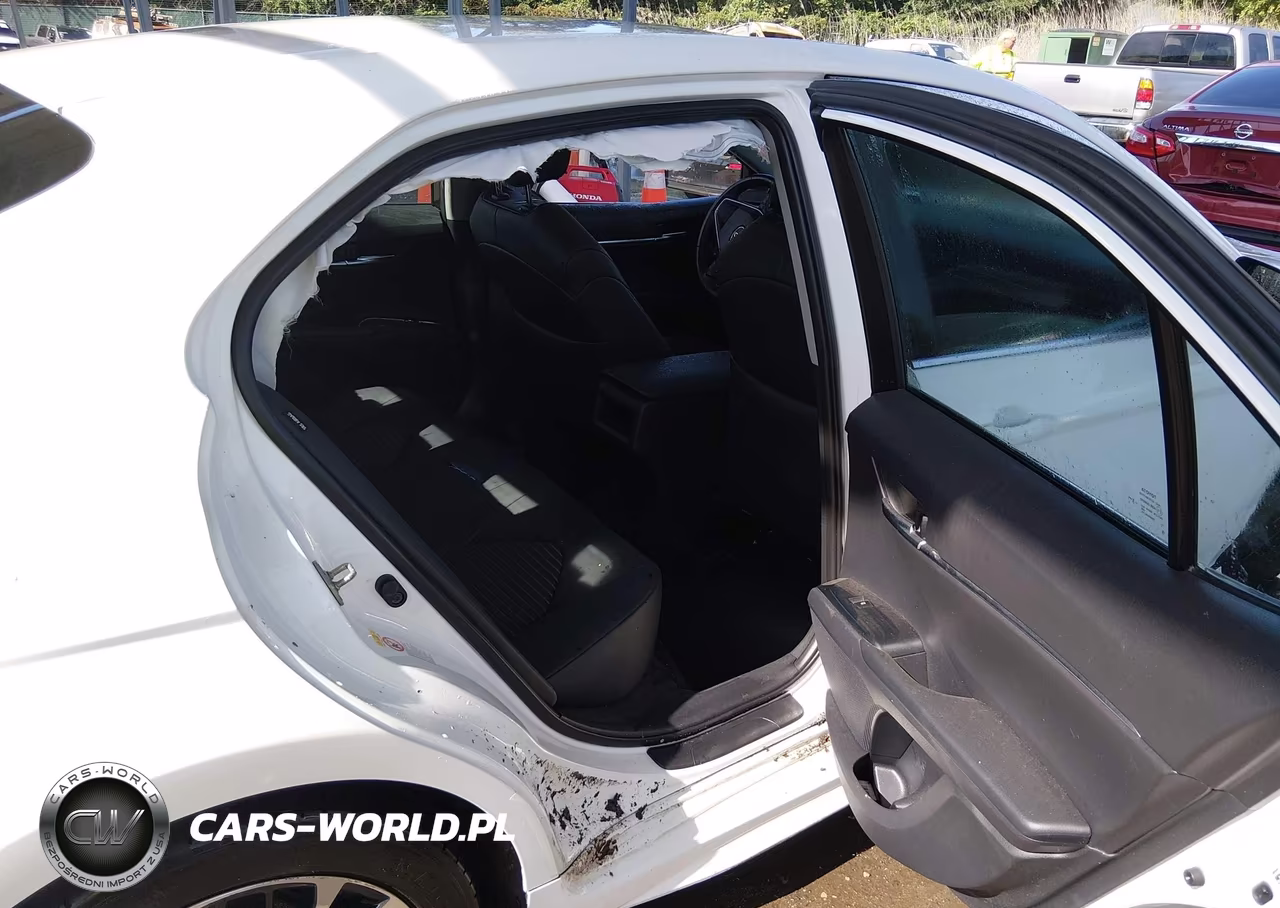 2018 Toyota Camry Se VIN:4T1B11HK6JU145812 - 8