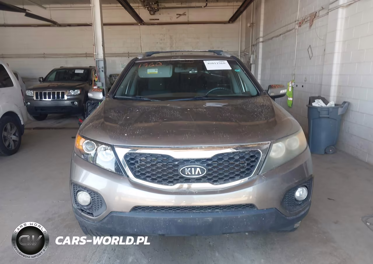 2012 Kia Sorento Lx V6 VIN:5XYKT4A26CG196550 - 11