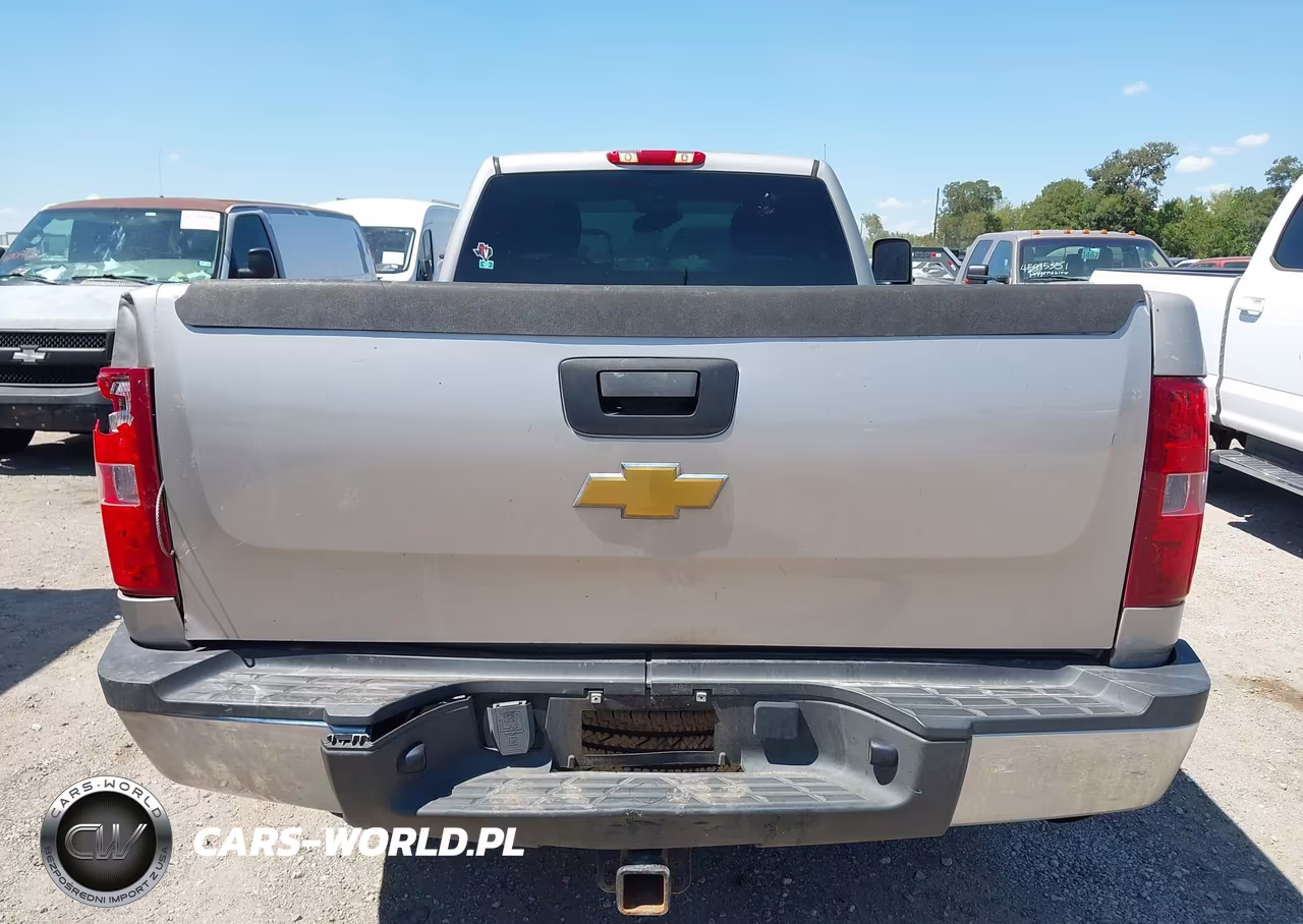 2007 Chevrolet Silverado 2500Hd Work Truck VIN:1GCHC24K77E594732 - 15