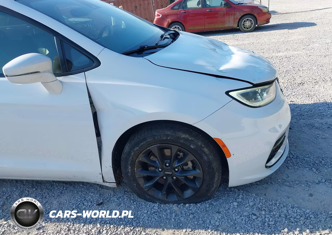 2021 Chrysler Pacifica Touring L VIN:2C4RC1BG0MR607512 - 22