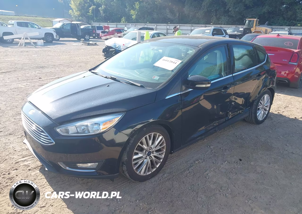 2016 Ford Focus Titanium VIN:1FADP3N26GL235445 - 2