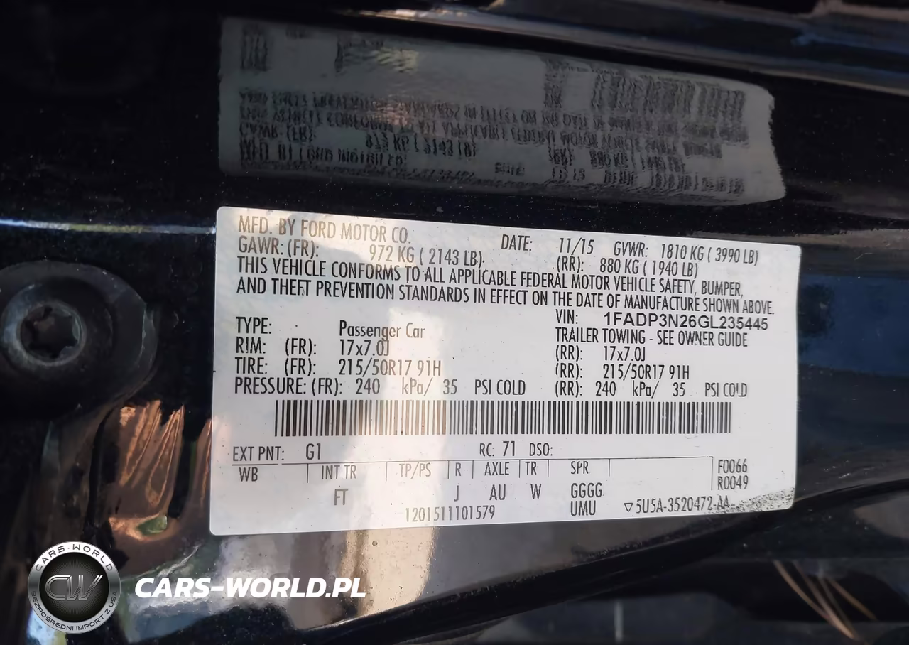 2016 Ford Focus Titanium VIN:1FADP3N26GL235445 - 9