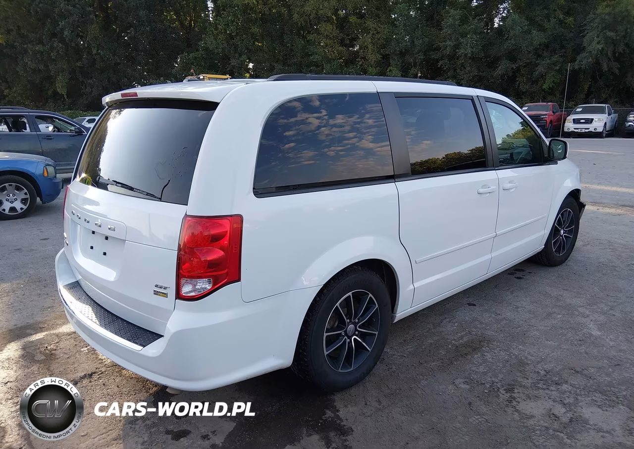 2017 Dodge Grand Caravan Gt VIN:2C4RDGEG0HR825595 - 4