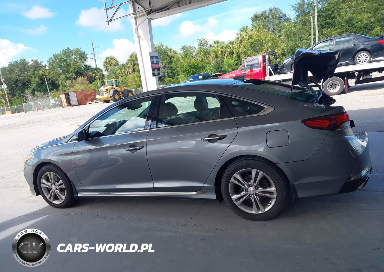 2019 Hyundai Sonata Sport VIN:5NPE34AF4KH752474 - 14