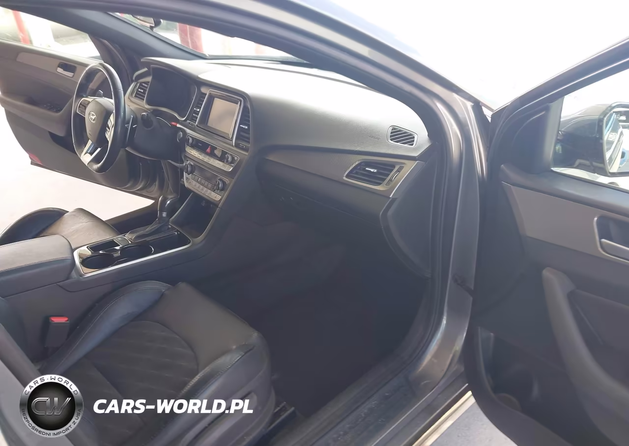2019 Hyundai Sonata Sport VIN:5NPE34AF4KH752474 - 5