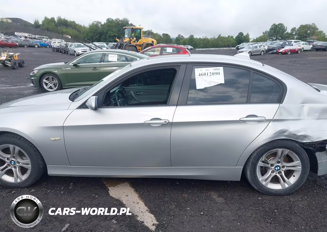 2007 BMW 328Xi VIN:WBAVC93537KX56944 - 14
