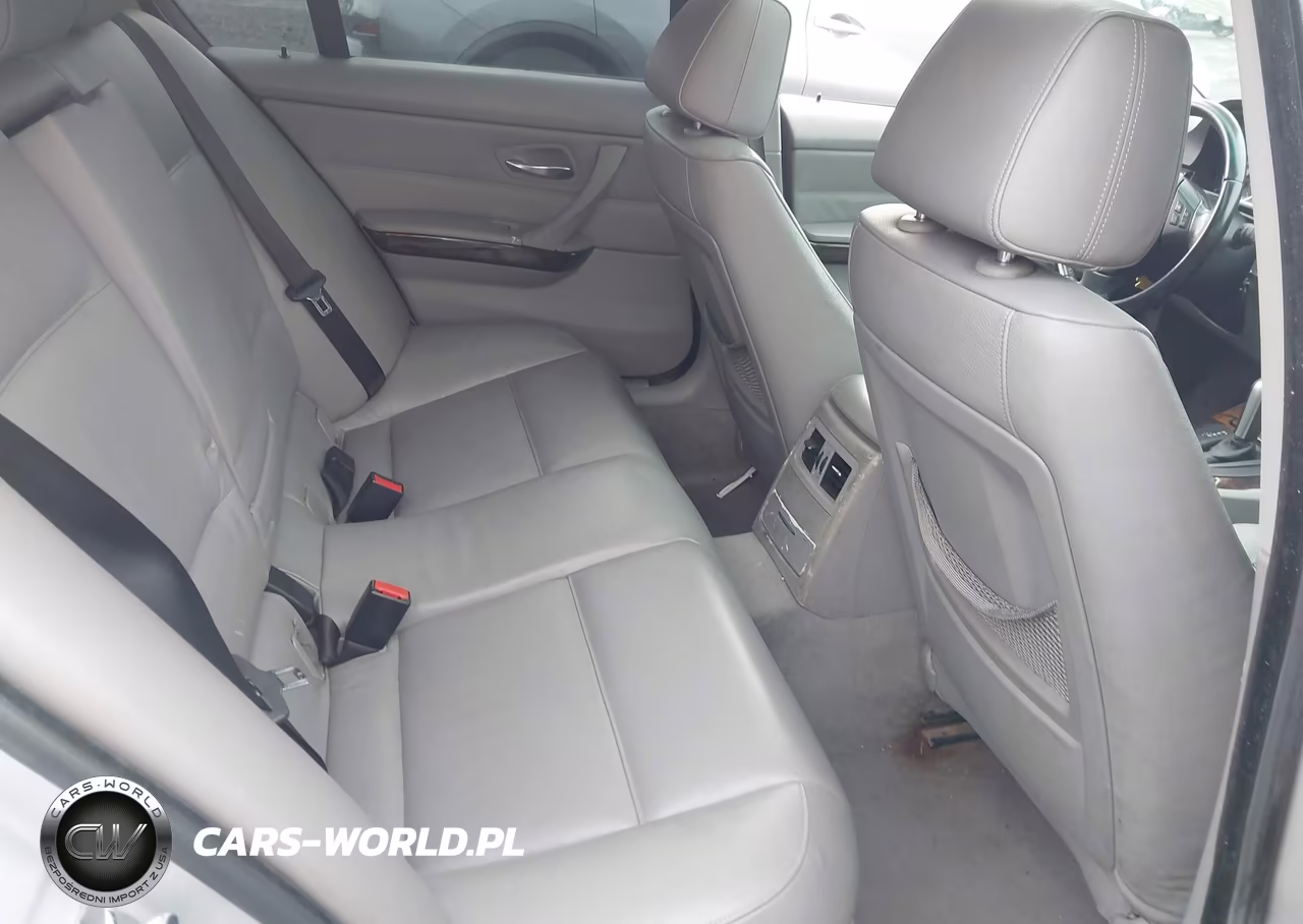 2007 BMW 328Xi VIN:WBAVC93537KX56944 - 8