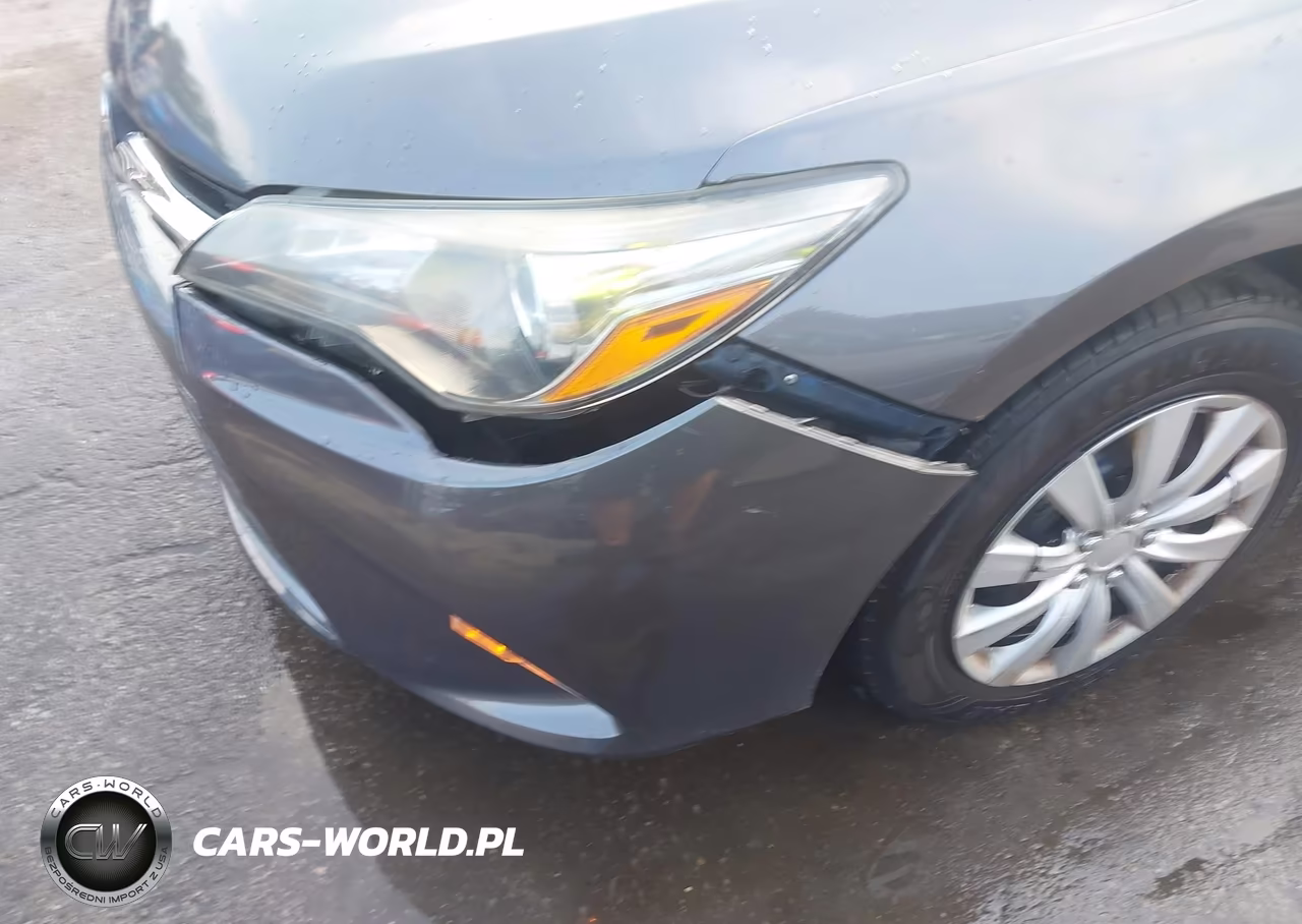 2015 Toyota Camry Le VIN:4T1BF1FK5FU985513 - 21