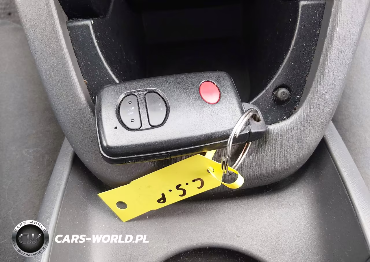 2011 Toyota Prius Two VIN:JTDKN3DU5B5356071 - 11