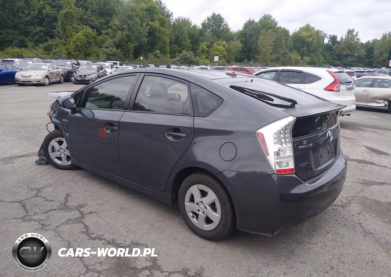 2011 Toyota Prius Two VIN:JTDKN3DU5B5356071 - 3