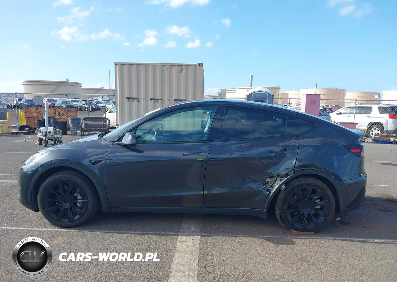 2024 Tesla Model Y Long Range Single Motor Rear-Wheel Drive-Rwd VIN:7SAYGDEDXRF016368 - 13