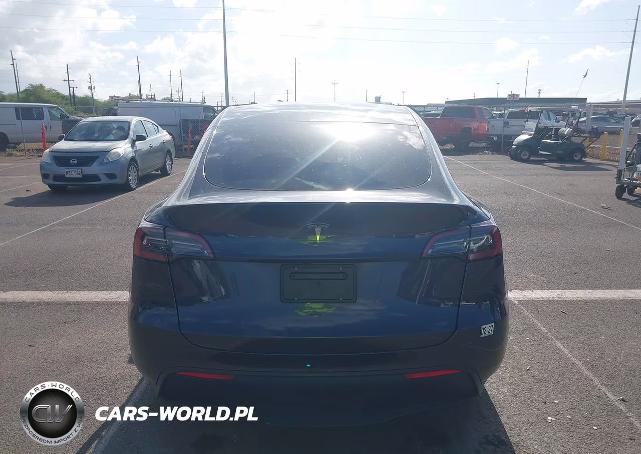 2024 Tesla Model Y Long Range Single Motor Rear-Wheel Drive-Rwd VIN:7SAYGDEDXRF016368 - 15