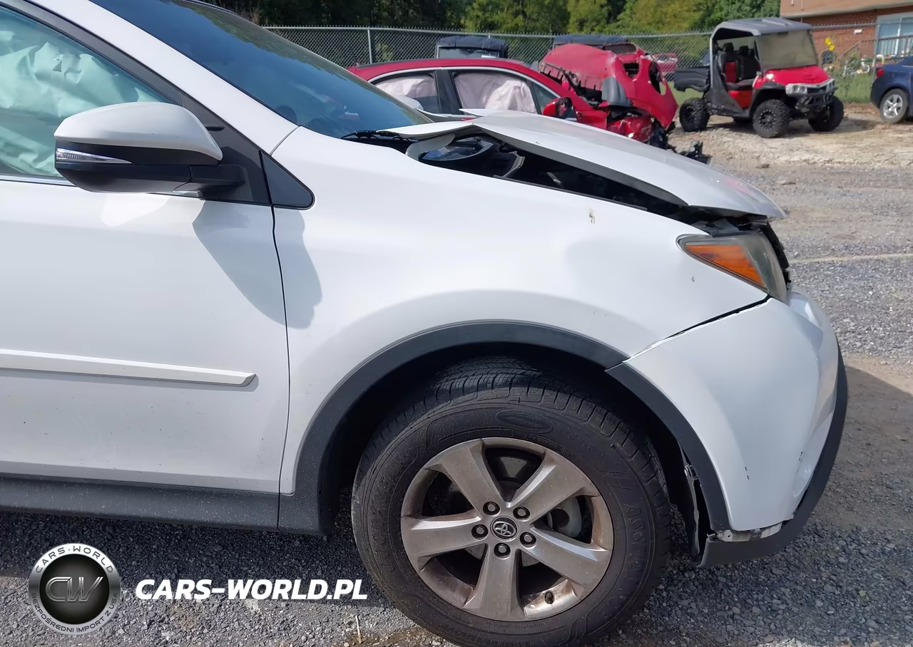 2015 Toyota Rav4 Xle VIN:2T3RFREV0FW299136 - 17