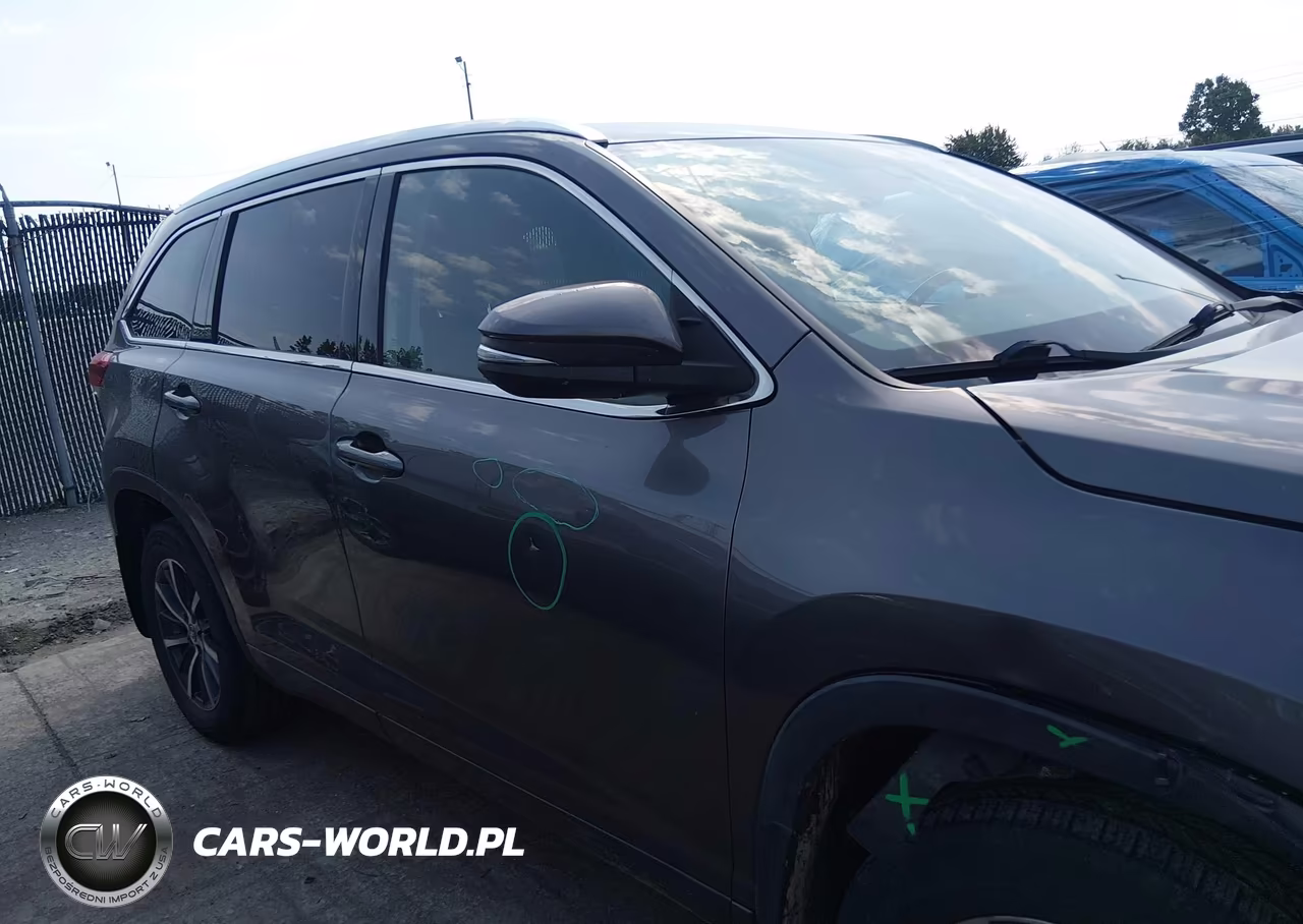 2018 Toyota Highlander Xle VIN:5TDJZRFH0JS534321 - 13