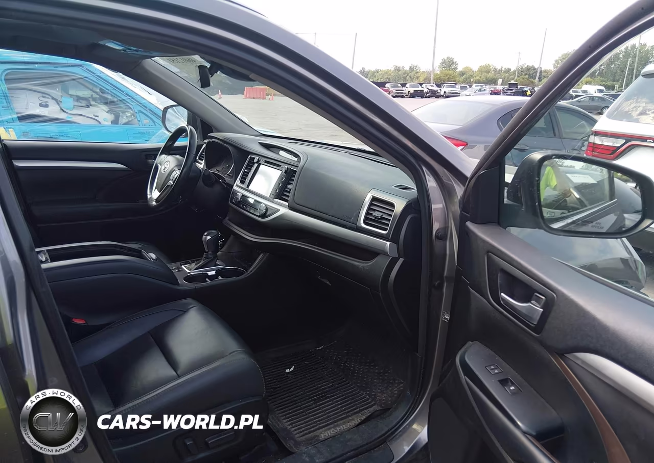 2018 Toyota Highlander Xle VIN:5TDJZRFH0JS534321 - 5