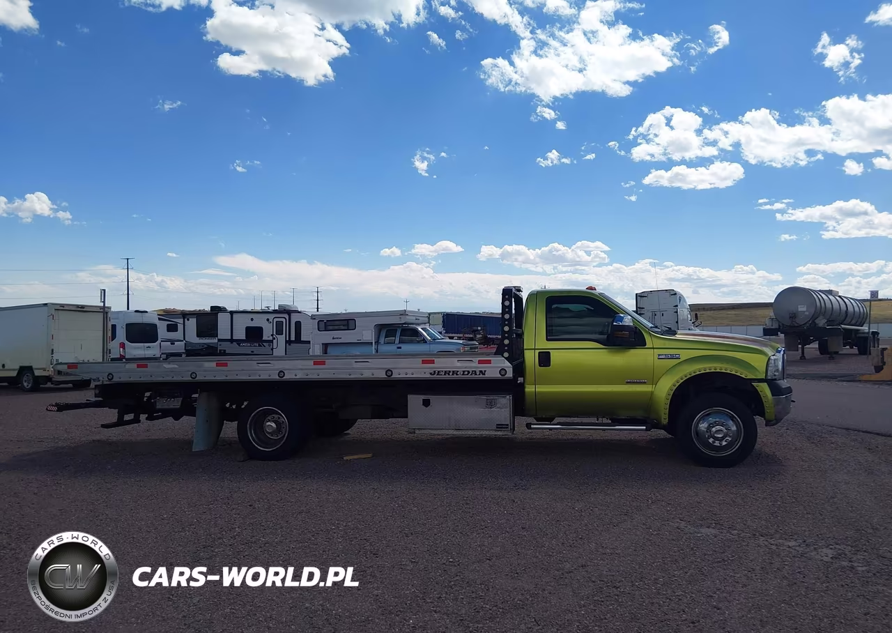 2005 Ford F-550 VIN:1FDAF56P55EB51295 - 13