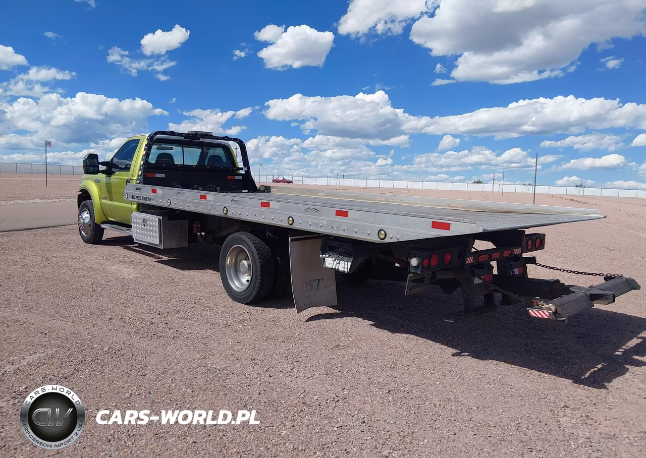 2005 Ford F-550 VIN:1FDAF56P55EB51295 - 3