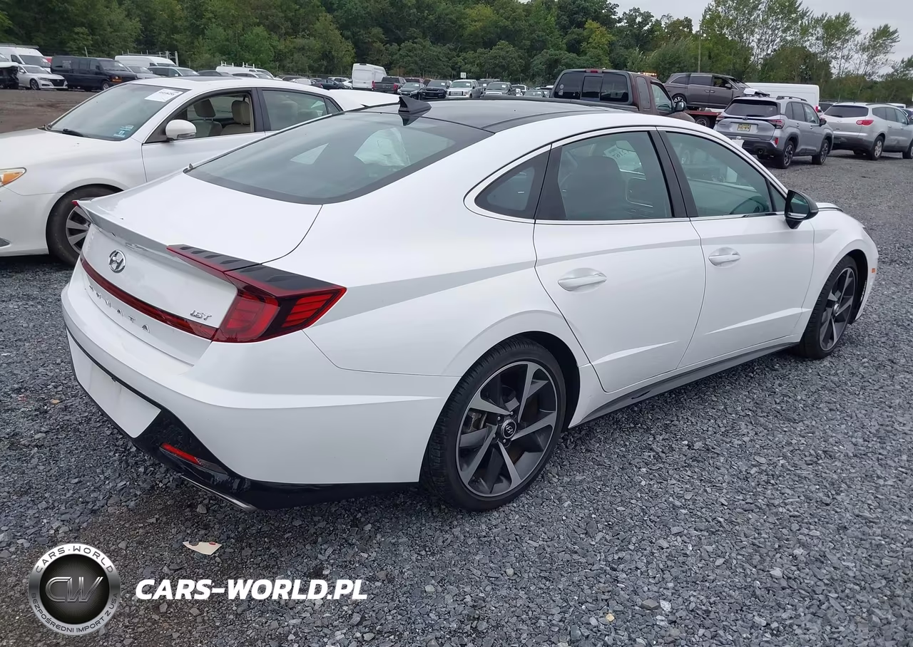 2023 Hyundai Sonata Sel Plus VIN:KMHL44J27PA327083 - 4