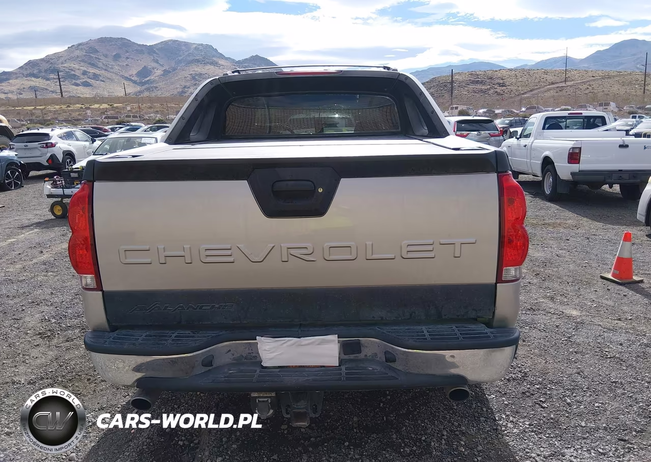 2005 Chevrolet Avalanche 1500 Ls VIN:3GNEC12Z45G255842 - 16