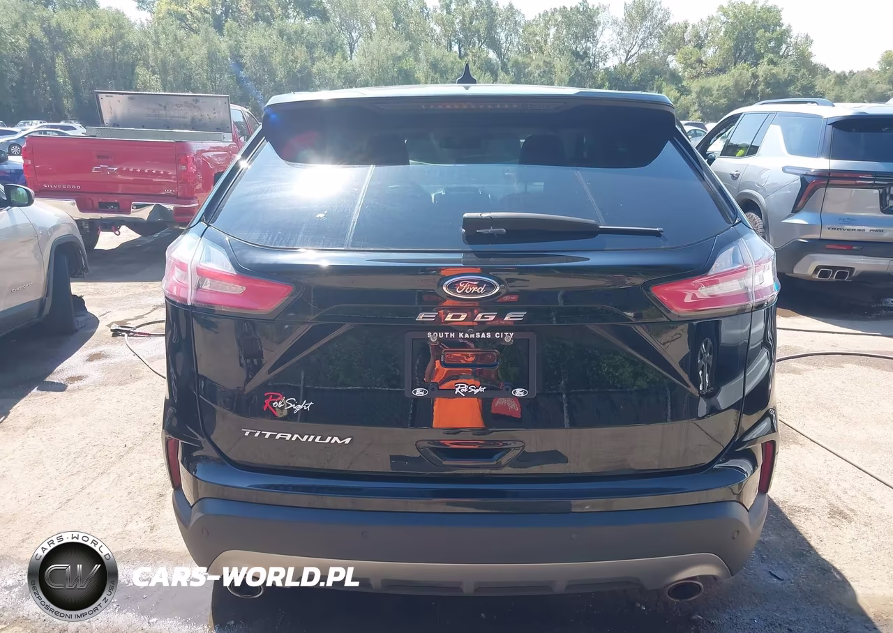 2021 Ford Edge Titanium VIN:2FMPK3K92MBA22121 - 17