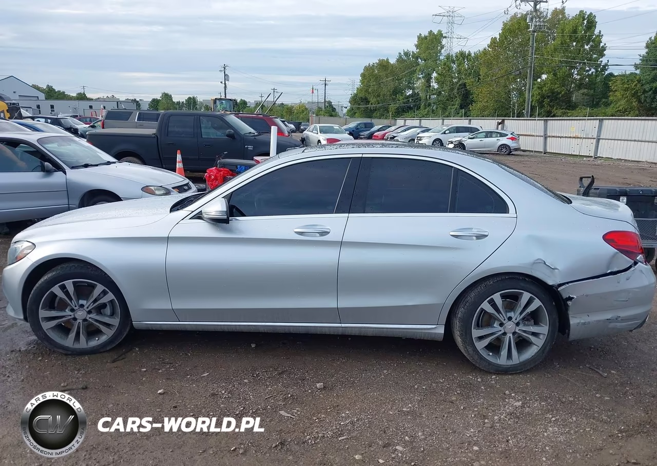 2016 Mercedes-Benz C 300 Luxury 4Matic VIN:55SWF4KB2GU115448 - 14