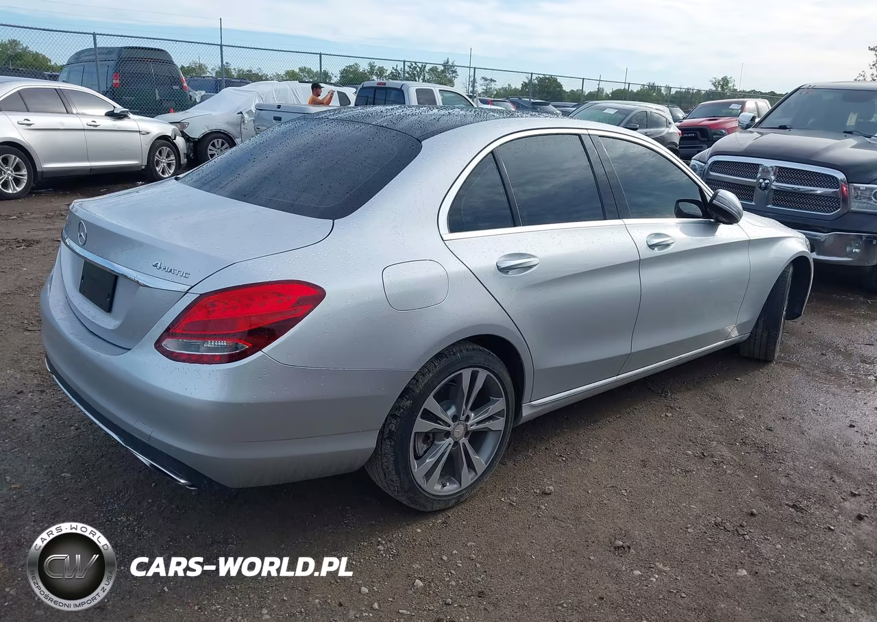2016 Mercedes-Benz C 300 Luxury 4Matic VIN:55SWF4KB2GU115448 - 4