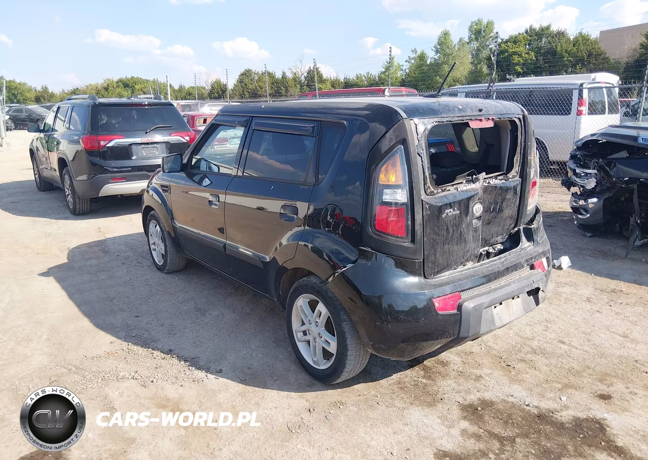 2010 Kia Soul + VIN:KNDJT2A24A7043711 - 3