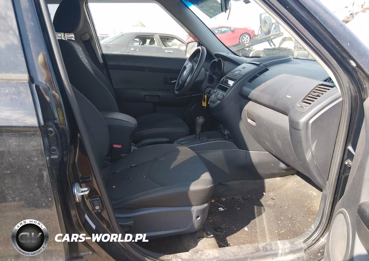 2010 Kia Soul + VIN:KNDJT2A24A7043711 - 5