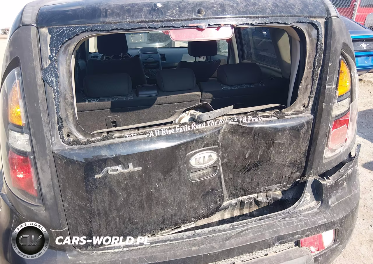 2010 Kia Soul + VIN:KNDJT2A24A7043711 - 6