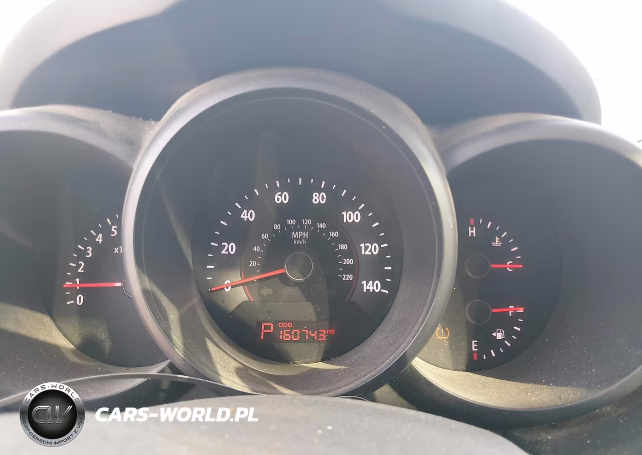 2010 Kia Soul + VIN:KNDJT2A24A7043711 - 7