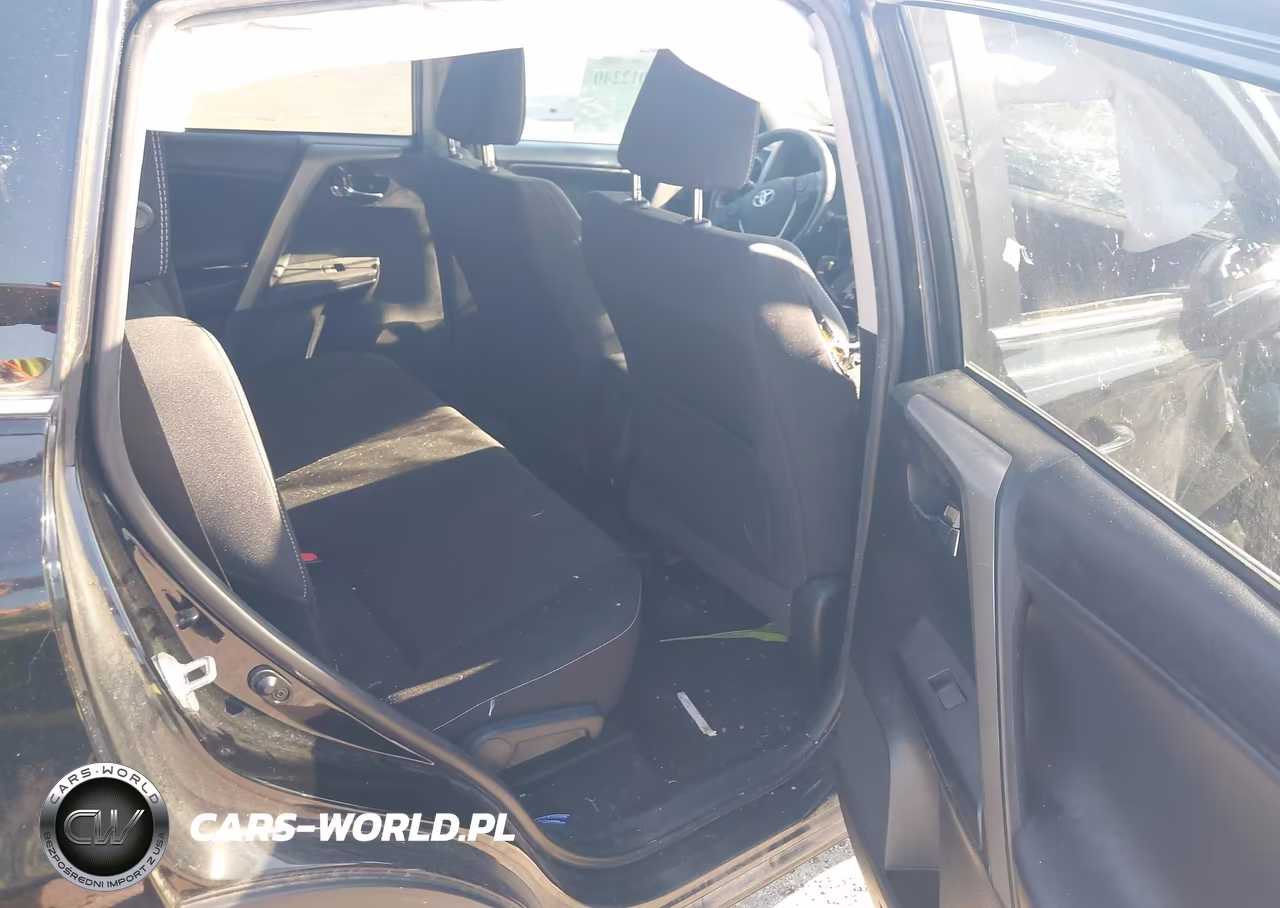 2018 Toyota Rav4 Xle VIN:2T3WFREV8JW408650 - 8