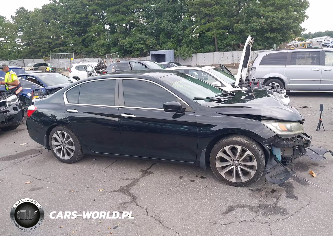 2015 Honda Accord Sport VIN:1HGCR2F56FA119838 - 13