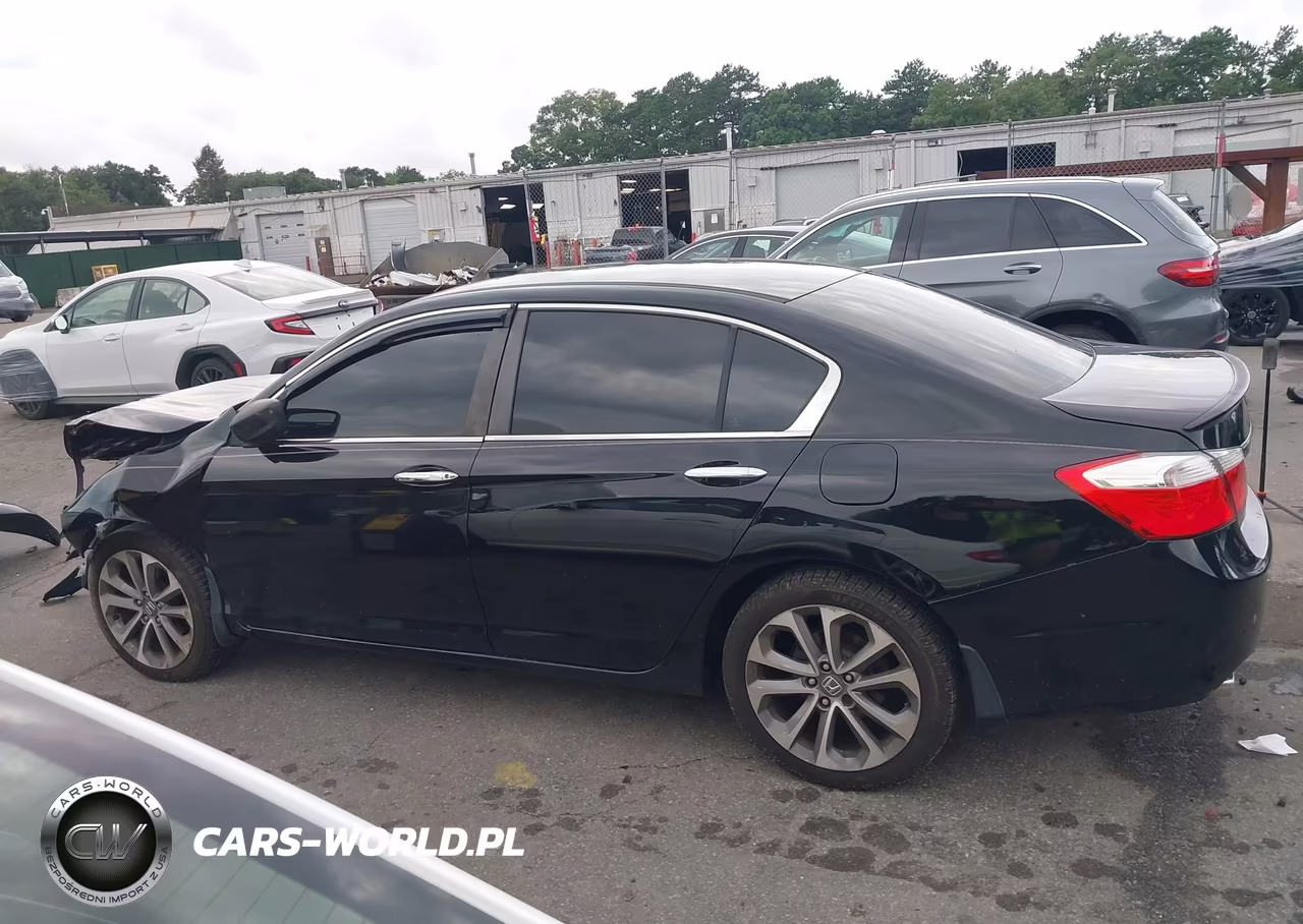2015 Honda Accord Sport VIN:1HGCR2F56FA119838 - 14