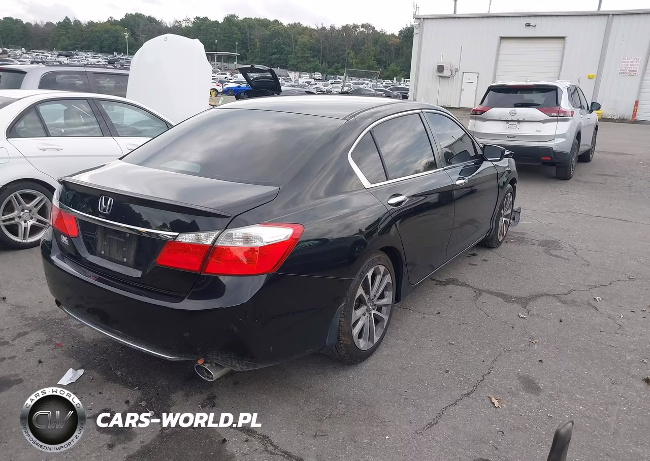 2015 Honda Accord Sport VIN:1HGCR2F56FA119838 - 4