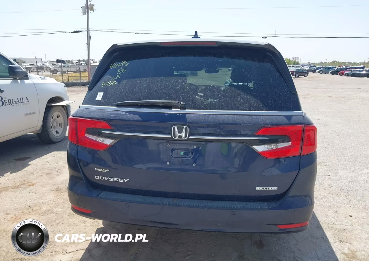 2022 Honda Odyssey Touring VIN:5FNRL6H88NB013602 - 17