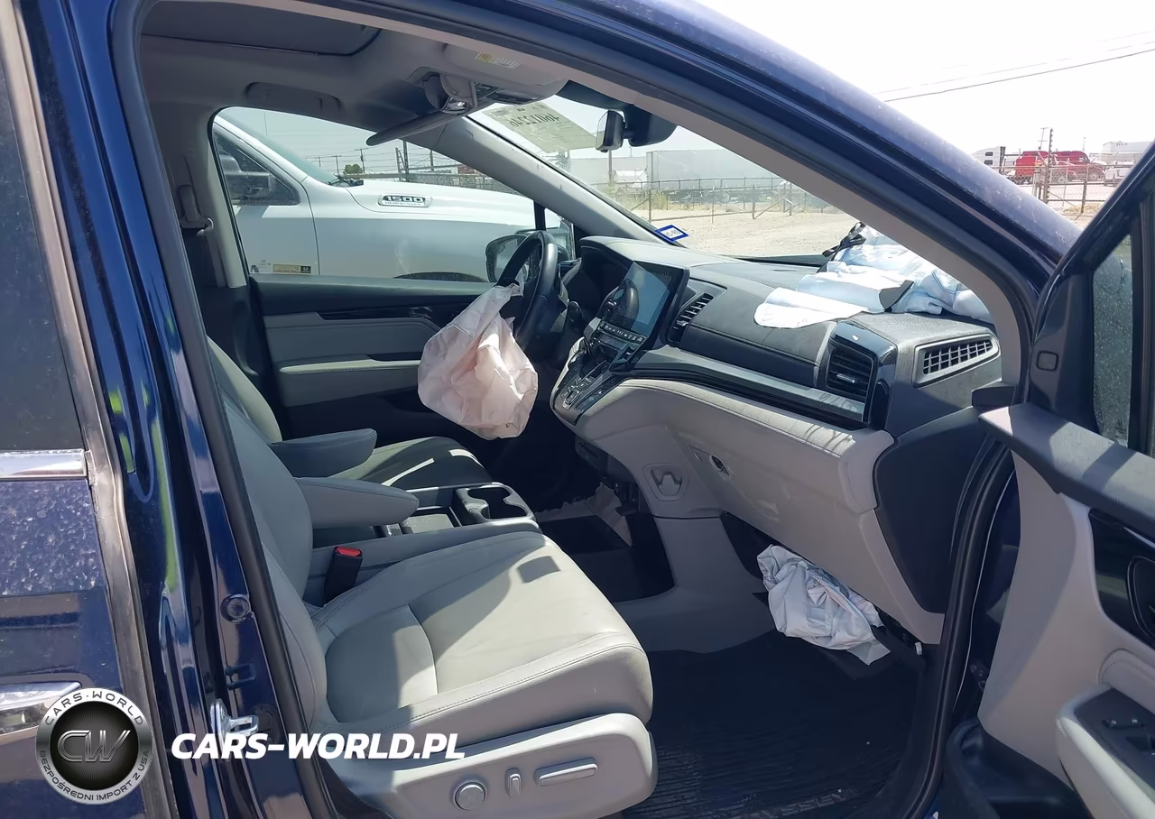 2022 Honda Odyssey Touring VIN:5FNRL6H88NB013602 - 5